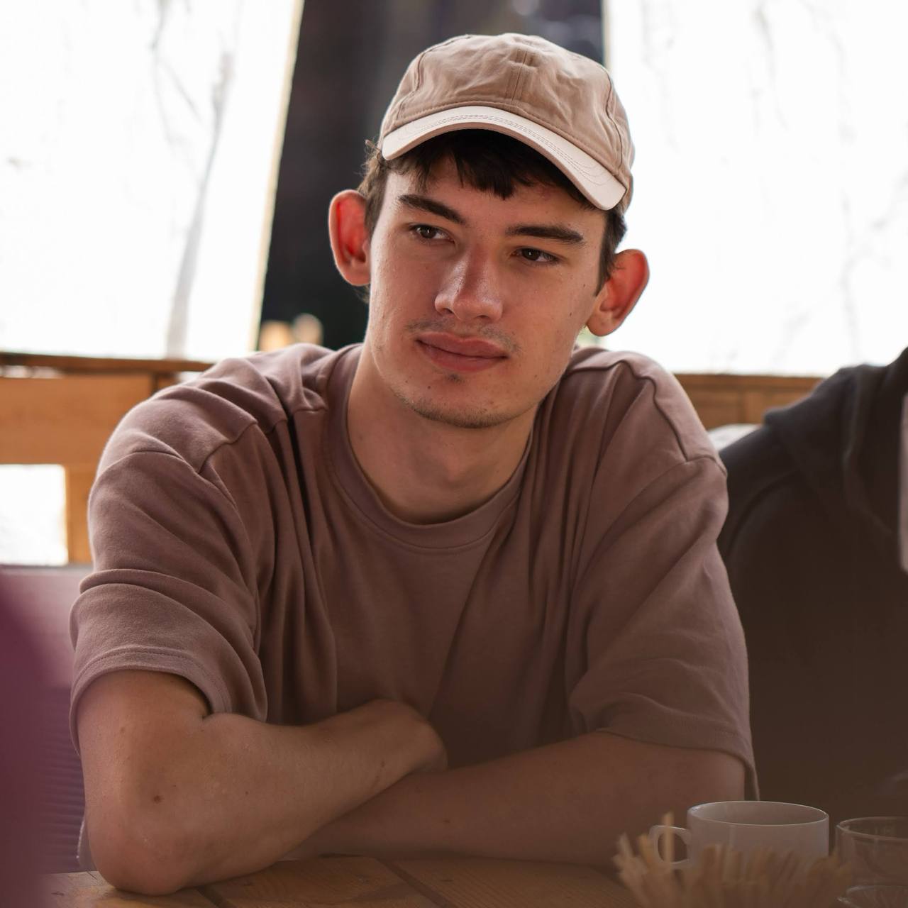 Артур Слісаренко